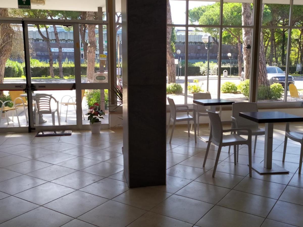 Hotel Madonna Del Pino Cervia Zewnętrze zdjęcie