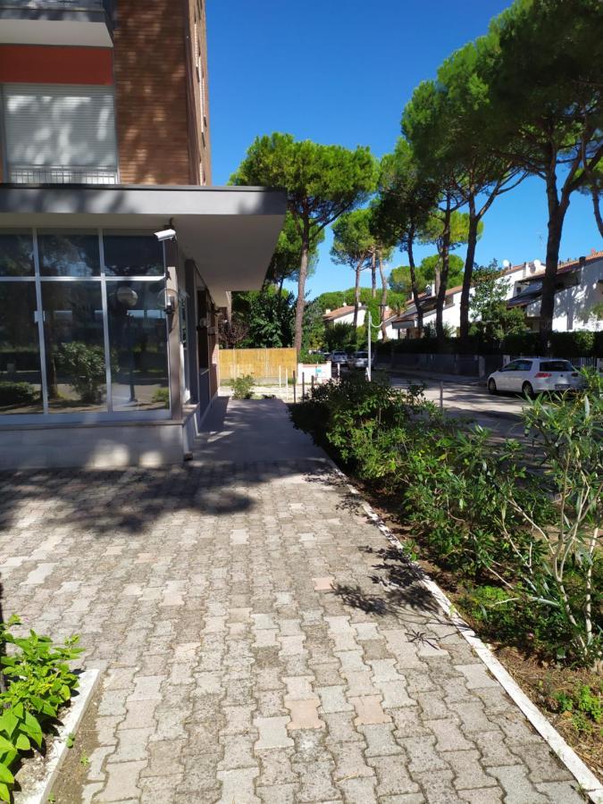 Hotel Madonna Del Pino Cervia Zewnętrze zdjęcie