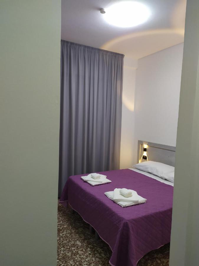 Hotel Madonna Del Pino Cervia Zewnętrze zdjęcie