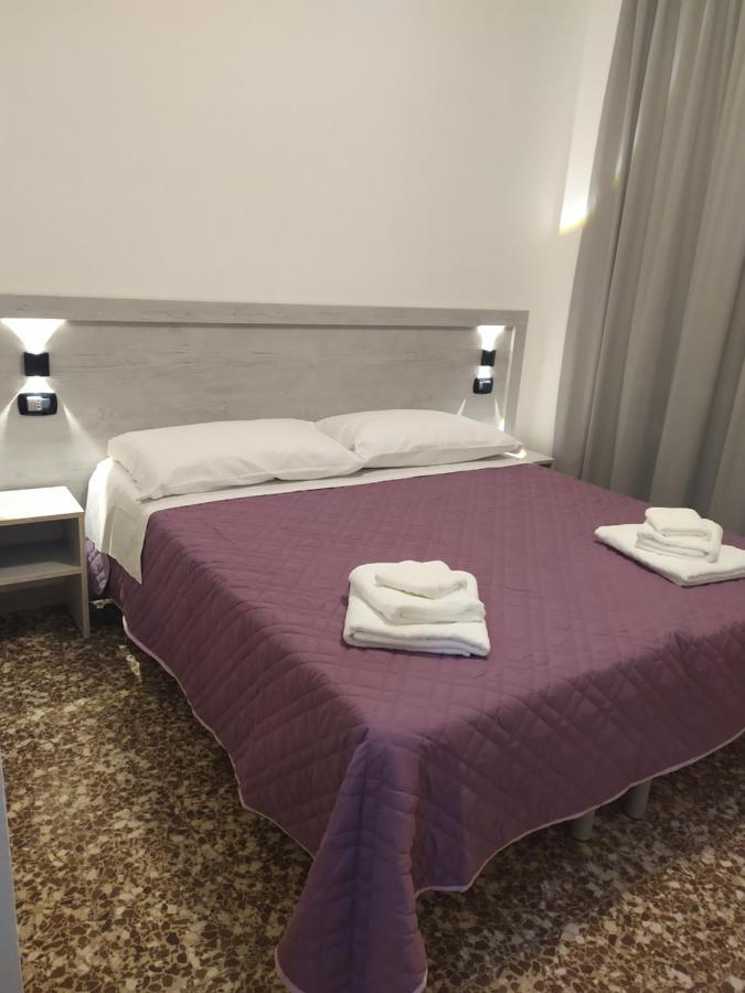 Hotel Madonna Del Pino Cervia Zewnętrze zdjęcie