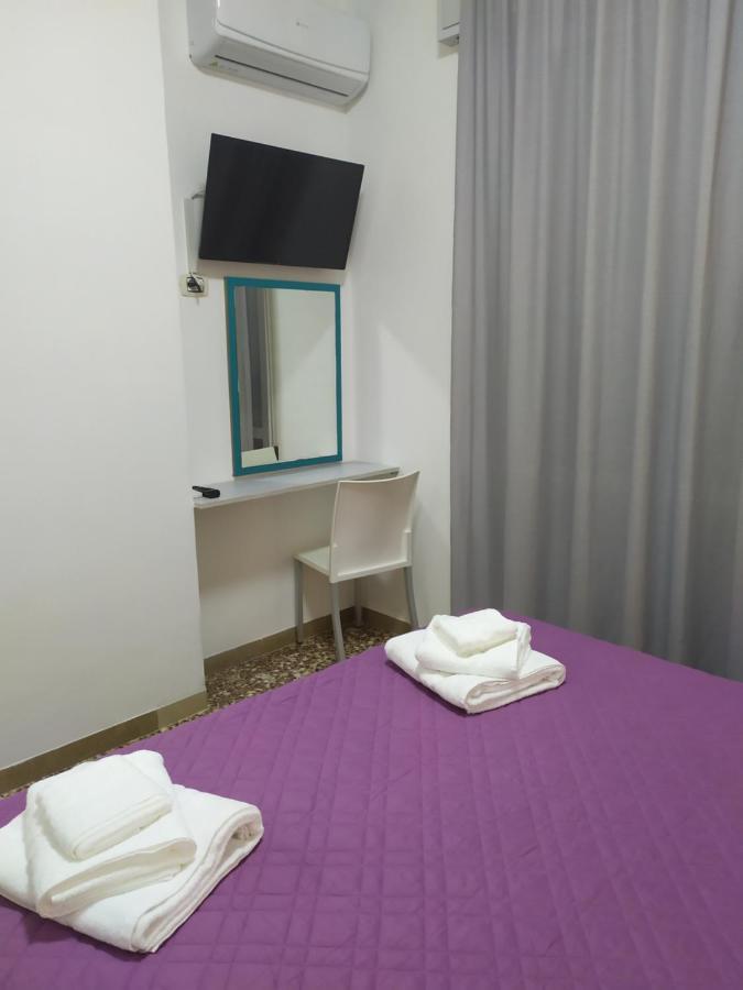 Hotel Madonna Del Pino Cervia Zewnętrze zdjęcie