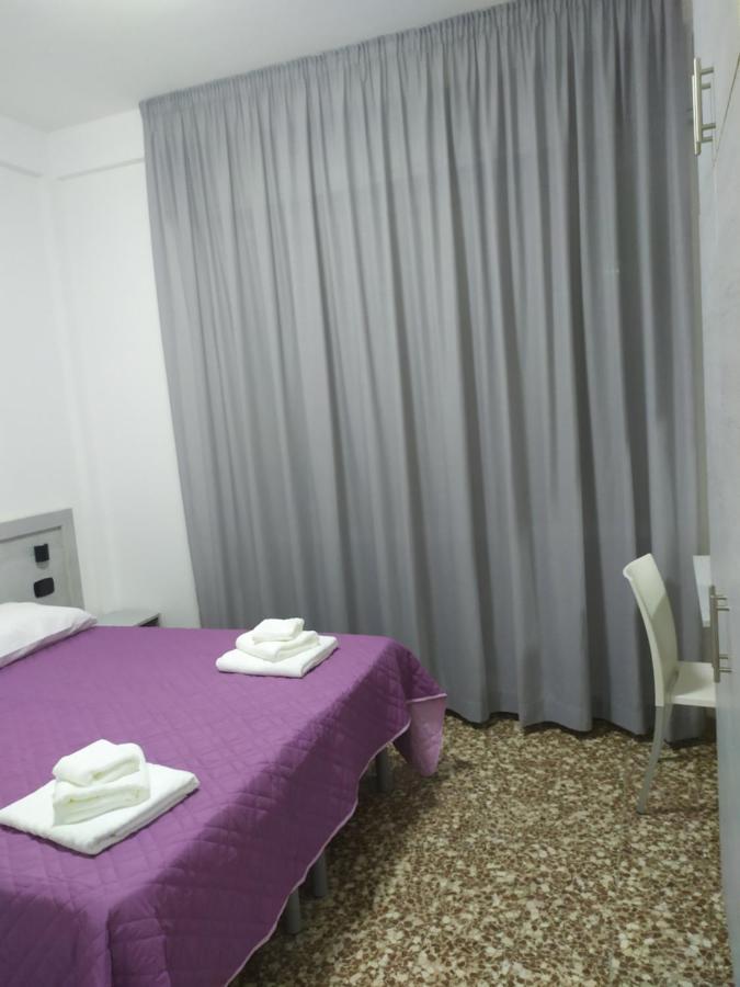Hotel Madonna Del Pino Cervia Zewnętrze zdjęcie