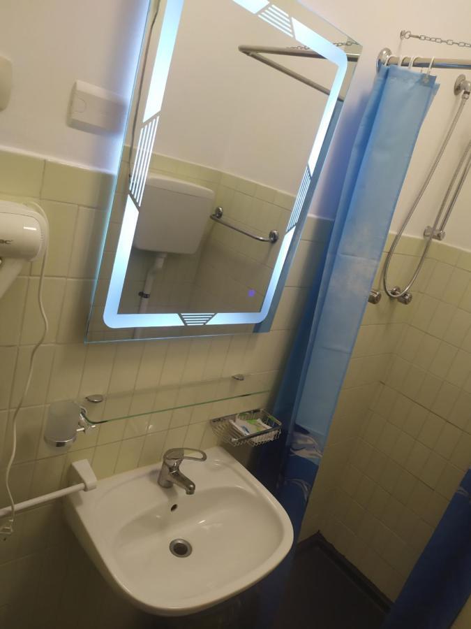 Hotel Madonna Del Pino Cervia Zewnętrze zdjęcie