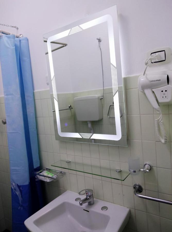 Hotel Madonna Del Pino Cervia Zewnętrze zdjęcie